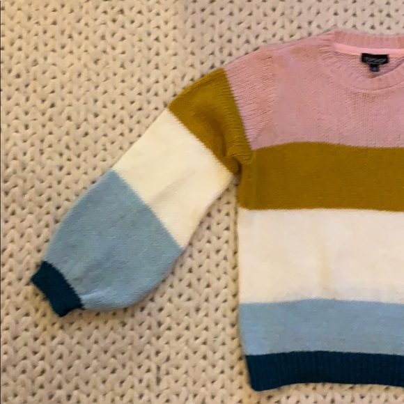 Multi Color Balloon Sleeve Sweater - Picture 2 of 5